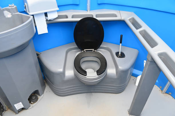 Best Portable bathroom rental  in Ballwin, MO