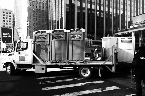 Best Portable restroom trailer rental  in Ballwin, MO